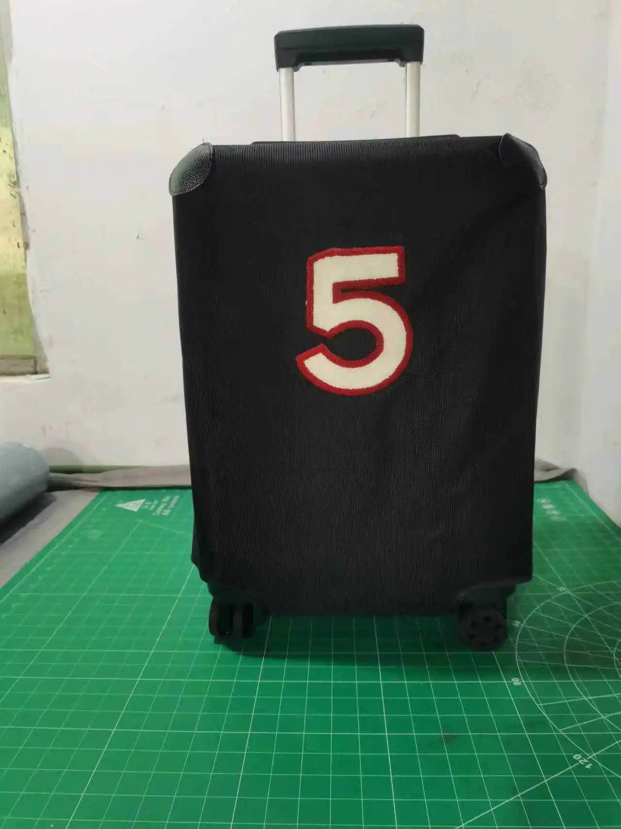 oxford-fabric-protection-cover-for-suitcase-collision-resistance-wear-resistant-luggage-cover-suitable-for-new-travel-bags