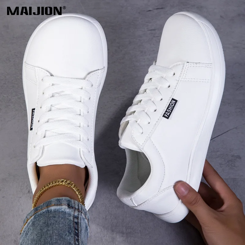 women-retro-flat-training-sneakers-wide-toe-vintage-board-shoes-lightweight-comfort-pu-leather-waterproof-fitness-sports-shoes