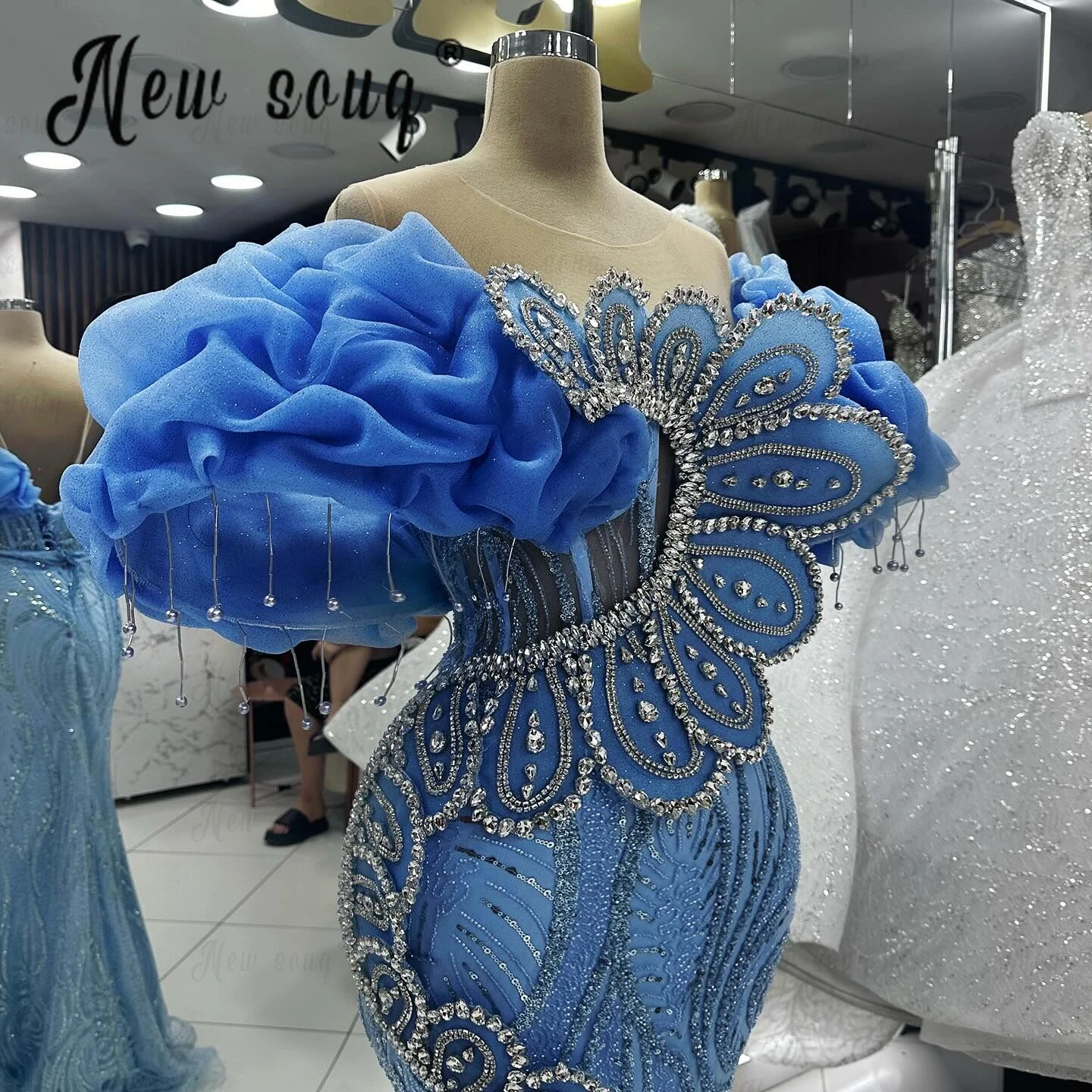 Gorgeous Ruffled Blue Prom Dress Off Shoulder Beaded Mermaid 3D Leaf Design Wedding Party Gowns Fashion Celebrity Dresses Custom