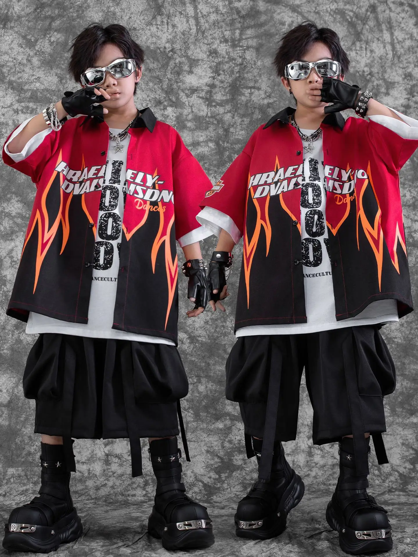 

Fashion Boys Flame Shirt Baggy Hip Hop Suit Short Sleeves Street Dance Costume Kids Catwalk Performance Outfit Drum Set BL16574