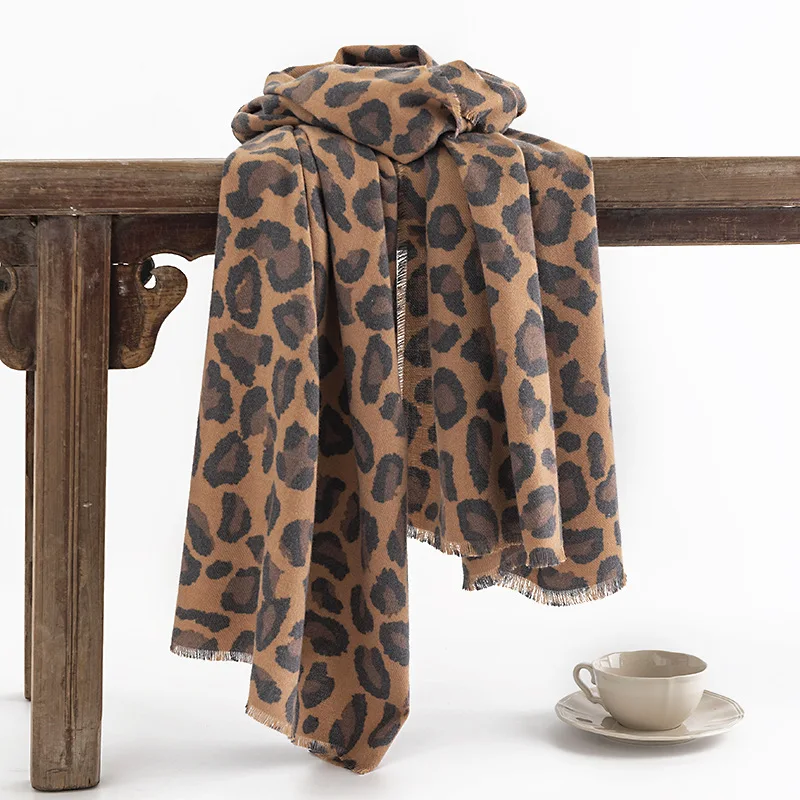 Fashion Printing Warm Scarf Women Luxury Retro Leopard Print Imitation Cashmere Tassel Scarves Shawl Clothing Accessories Gift