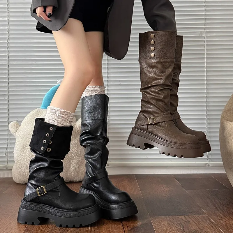 الشتاء منصة سميكة وحيد النساء فارس أحذية عالية الانزلاق على الارتفاع زيادة الأحذية الشارع نمط السيدات موجزة الجوارب الطويلة