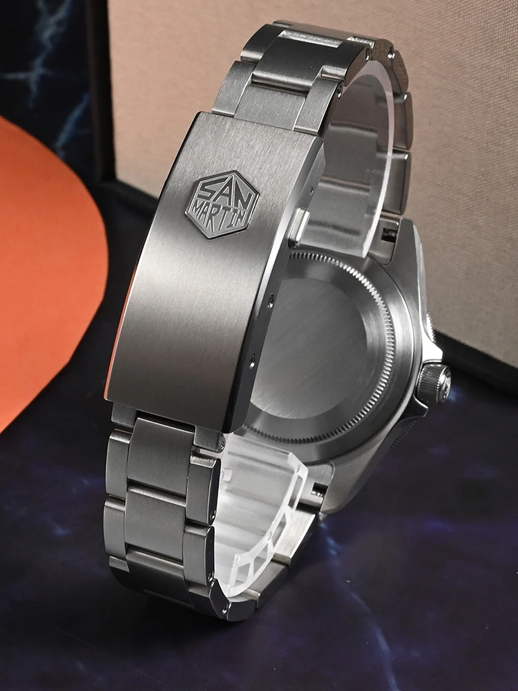 San Martin 39Mm Grade5 Titanium Gmt Diving Watch  SN0121TF 300M Waterproof AR Sapphire Hangzhou 6465 Automatic Mechanical Watch