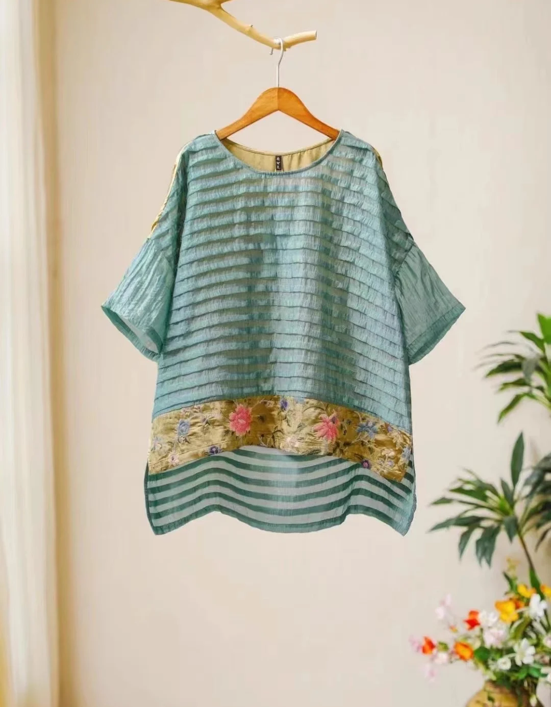 New woman clothing Spring Chinese style embroidery Shirts Vintage Jacquard loose black blouses tops