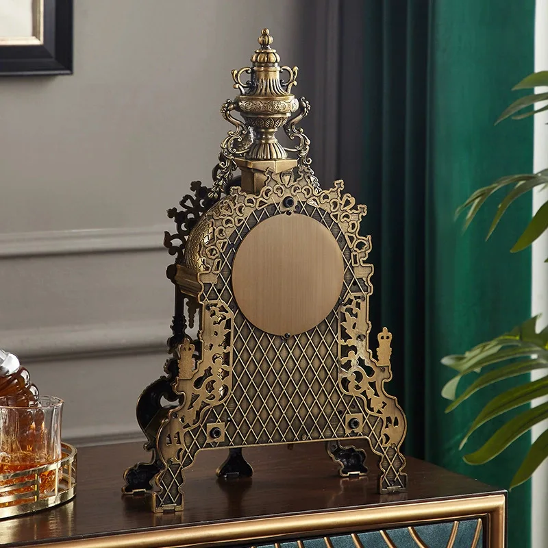 Retro Creative European American Desk Clock Antique Metal Semi-Mechanical Perspective Movement Home Decor Office Table Clock
