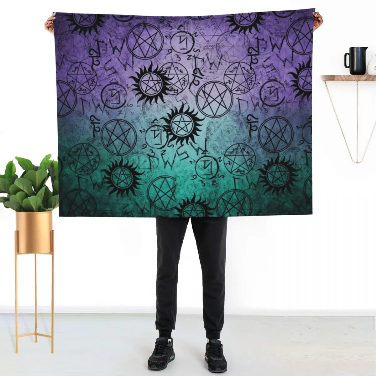 

Spn Ombre Throw Blanket Soft Comfort Blanket for Reading Watching TV