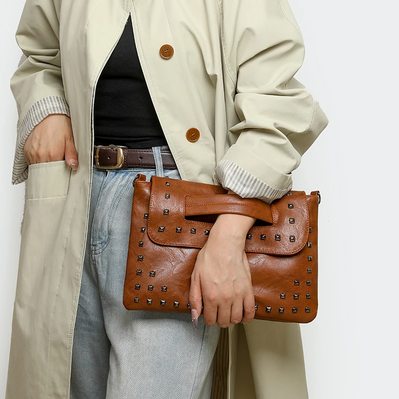 Nowa Modna Damska Torba na Ramię Retro Elegancka Torba Kopertówka z Nitami Luksusowa Torba Kurierska z PU na Dojazdy do Pracy, Zakupy, Randki, Torebka