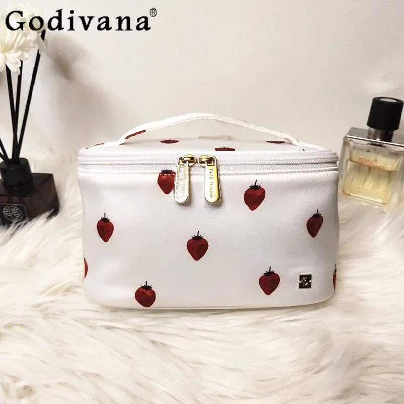 

Japanese Style Cute Strawberry Print Handheld Makeup Bag Mini Portable Travel Sweet Girl Storage Bag