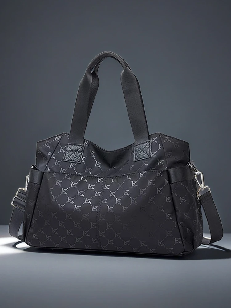 lightweight-large-capacity-short-trip-travel-bag-women's-handheld-luggage-bag-for-business-trips-and-vacations-sporty-style