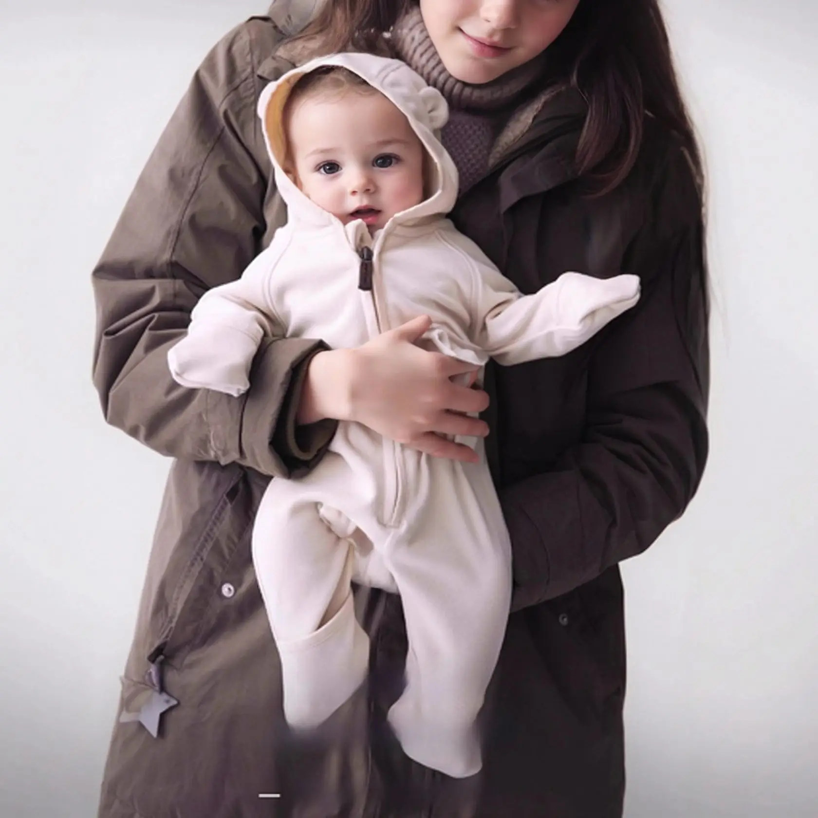 

New autumn and winter baby plush one-piece suits, skin-friendly and sweat-absorbing crawling suits, romper, baby costume