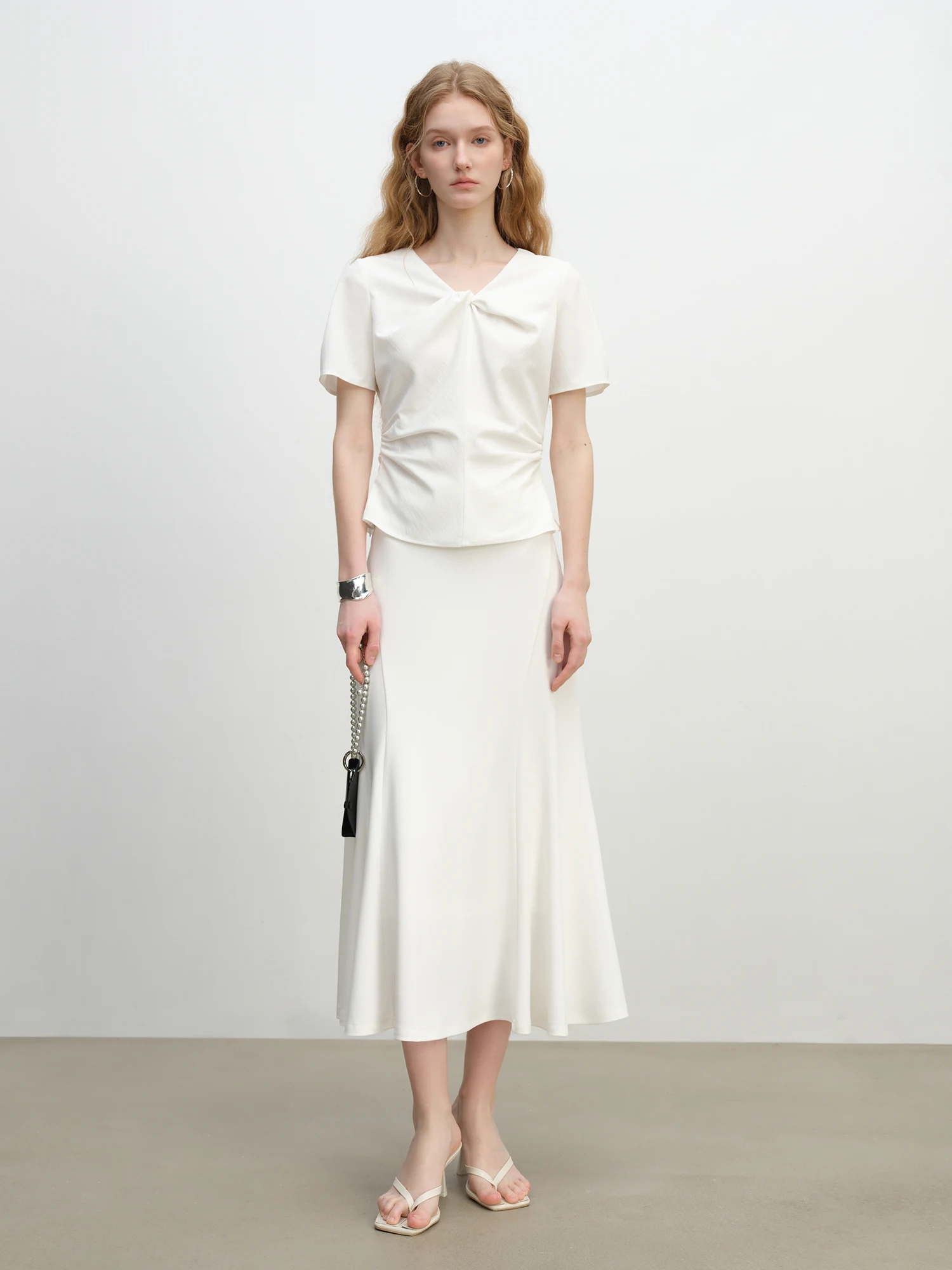 ZIQIAO Petite Women 2025 New Arrival Summer White Flared Fish-Tail Skirt with Slimming and Elegant Mid-Length Design 25ZQ92303