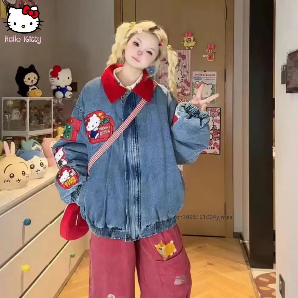

Sanrio Hello Kitty мультяшная куртка с вышивкой, джинсовая хлопковая куртка в американском стиле для мужчин и женщин, зимнее свободное пальто для пар, трендовое повседневное пальто