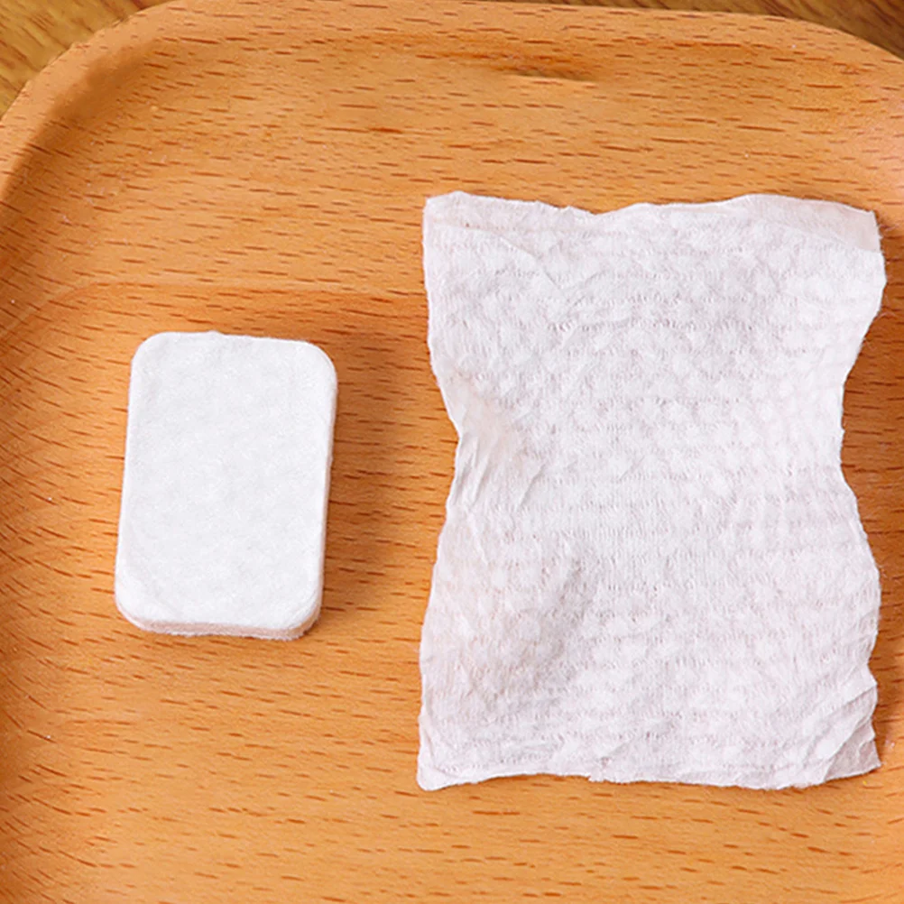 

1Pack Compressed Makeup Remover Pads Non-Woven Facial Cleansing Pads Soft Comfortable for Sensitive Skin Makeup Nail Polish