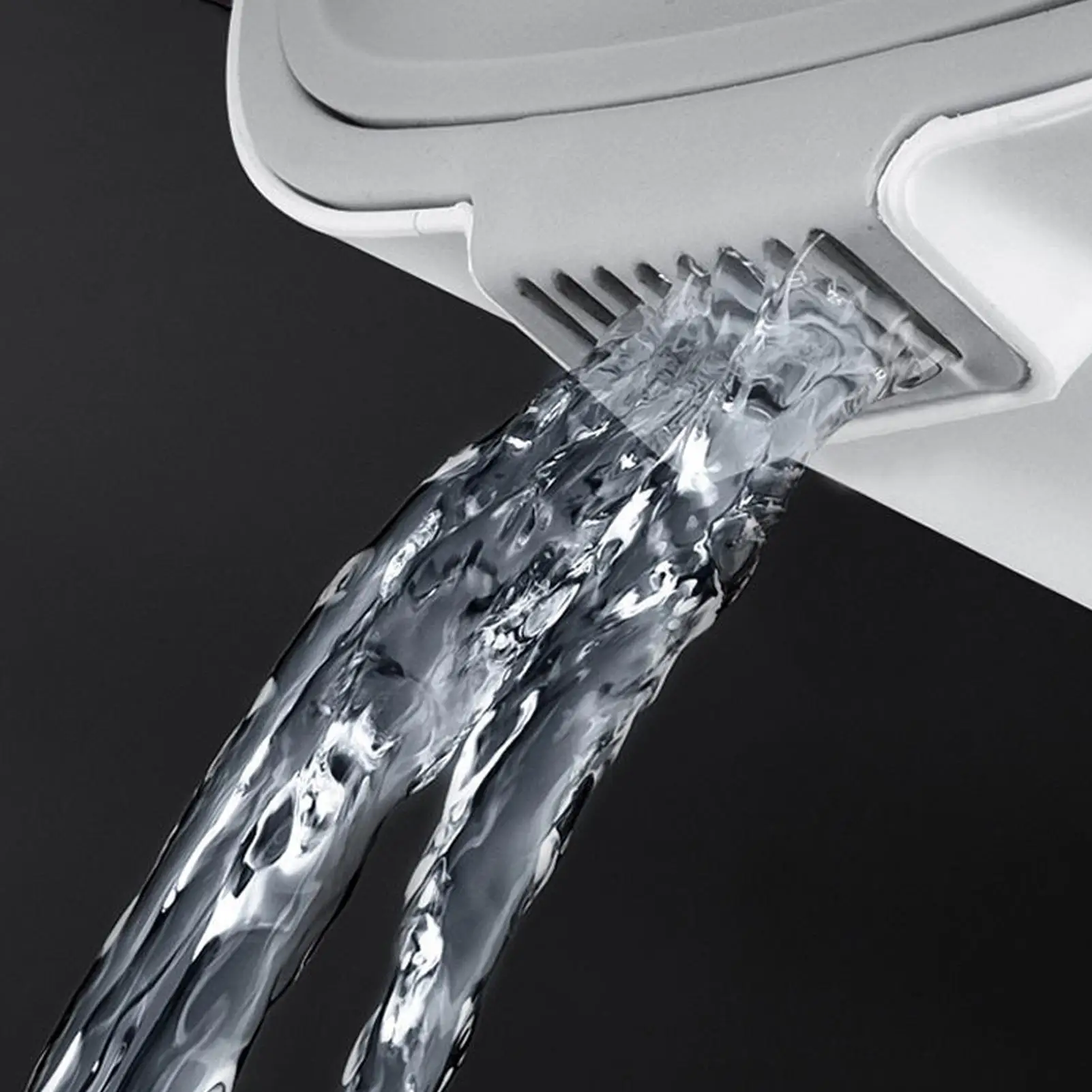 

Набор швабр и ведра. Швабра для чистки пола и ведро с зажимным механизмом. В комплект входят 2 многоразовых подушечки из микрофибры. Чистящие средства.