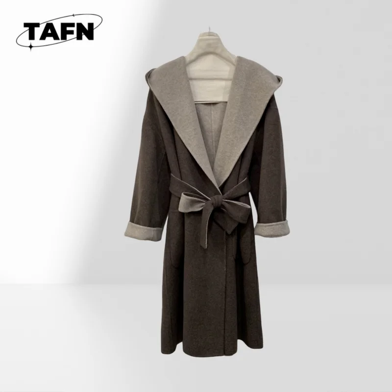 Women's Korean Style Casual Trench Jacket  Women's Outerwear with Adjustable  Simple Lapel Collar Trench Coat for Autumn AJ1314
