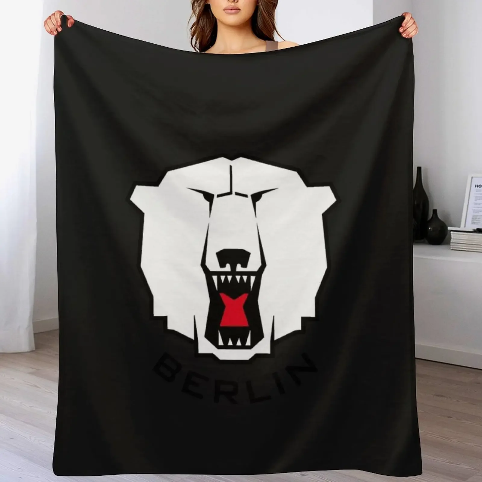 Eisb?ren Berlin Hockey Classic T-Shirt Throw Blanket Plush Soft Big Blankets