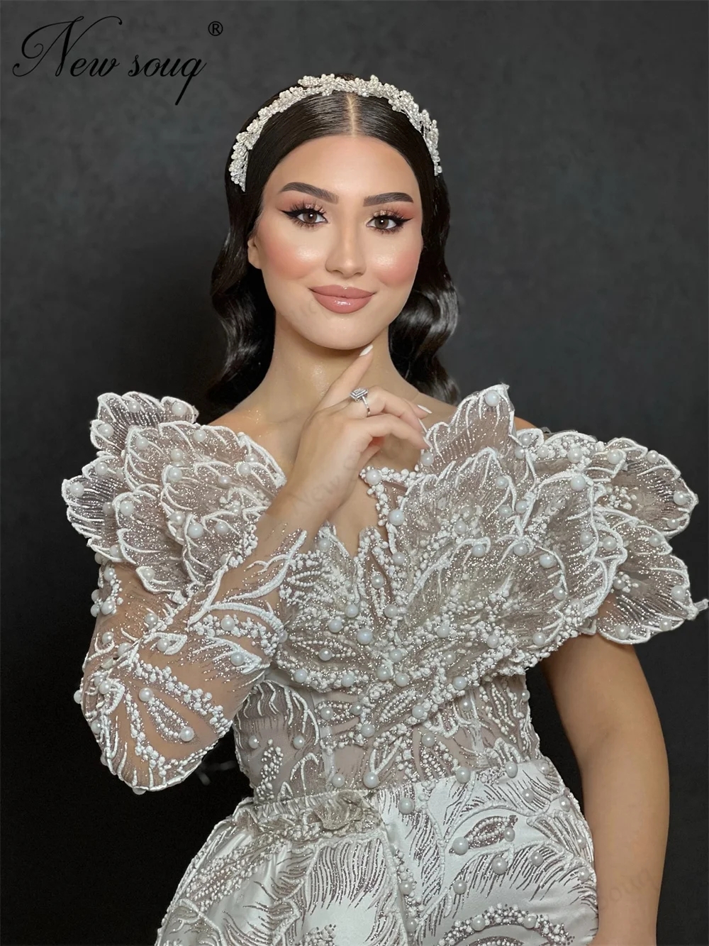 

Elegant White Lace Mermaid Evening Dresses With Slit Train Robes De Soiree Dubai Floral Women Prom Dress Customized Party Gowns
