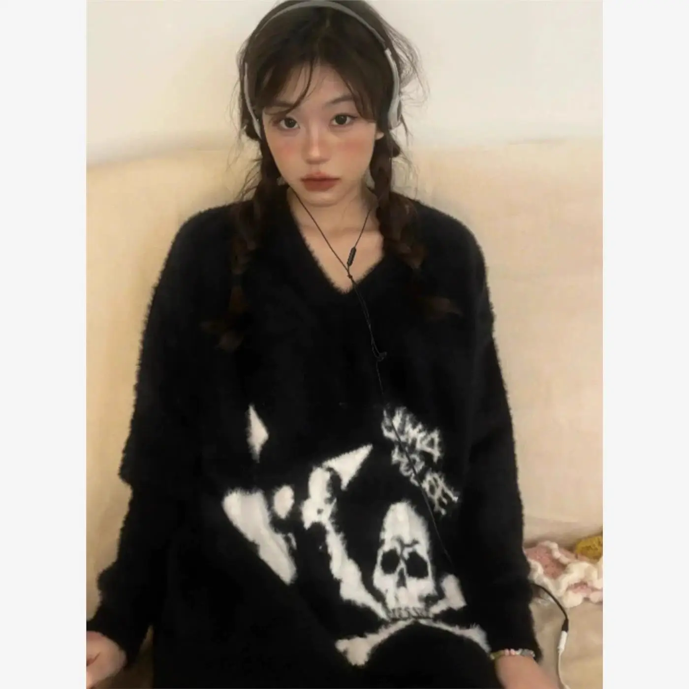 Soft Faux Fur Knitted Sweater Loose V-Ne Women's Autumn Winter Retro Punk Skull Pattern Comfortable Y2K Lazy Sle Top