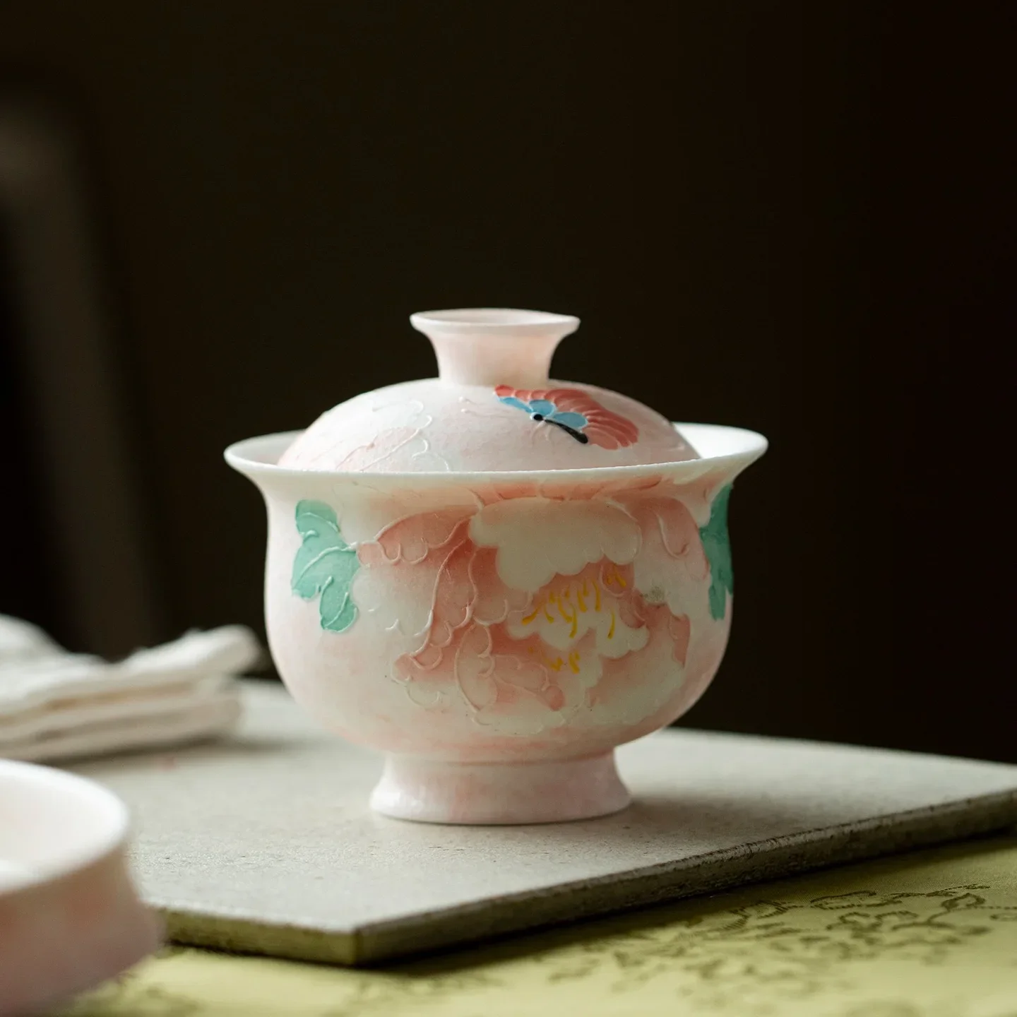 New Chinese Underglaze Color Light Pink Peony Ceramic Cover Bowl Women's Special High Value Tea Bowl Teacup Kung Fu TeaSet Gifts
