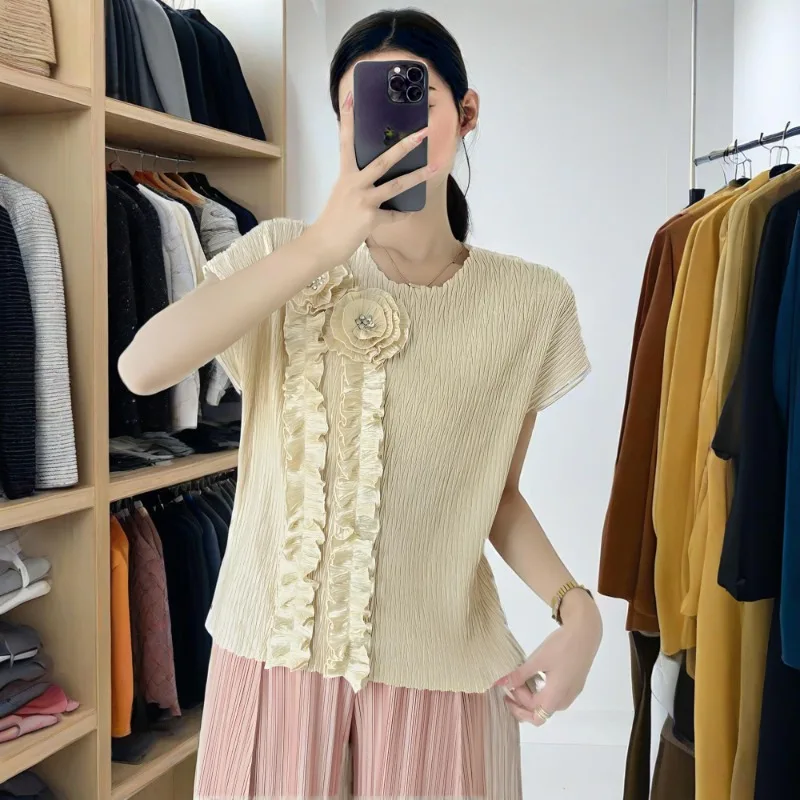 

Miyake Pleated Solid Color Short-sleeved T-shirt 2025 Summer New Disk Flower Simple Elegant Temperament Ageing Loose Tops