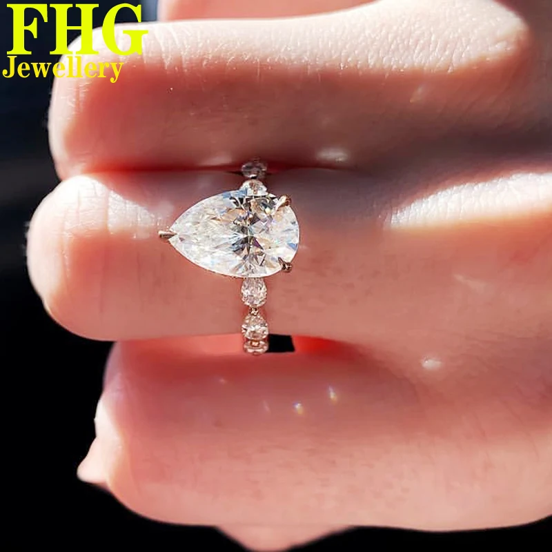 

Pear shape 3Carat Solid 18K Au750 White Gold Woman Ring DVVS Moissanite Diamonds Wedding Party Engagement Anniversary Ring