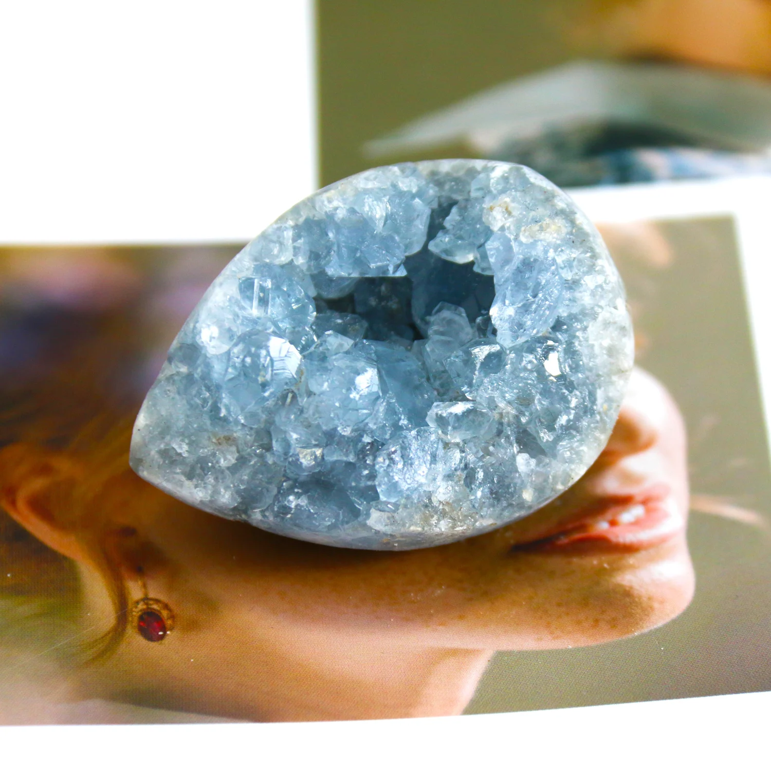 Natural Stones Minerals Crystals Celestite Stones Crystals Clusters reiki Healing Stones home Decorative stones artware/100-150g