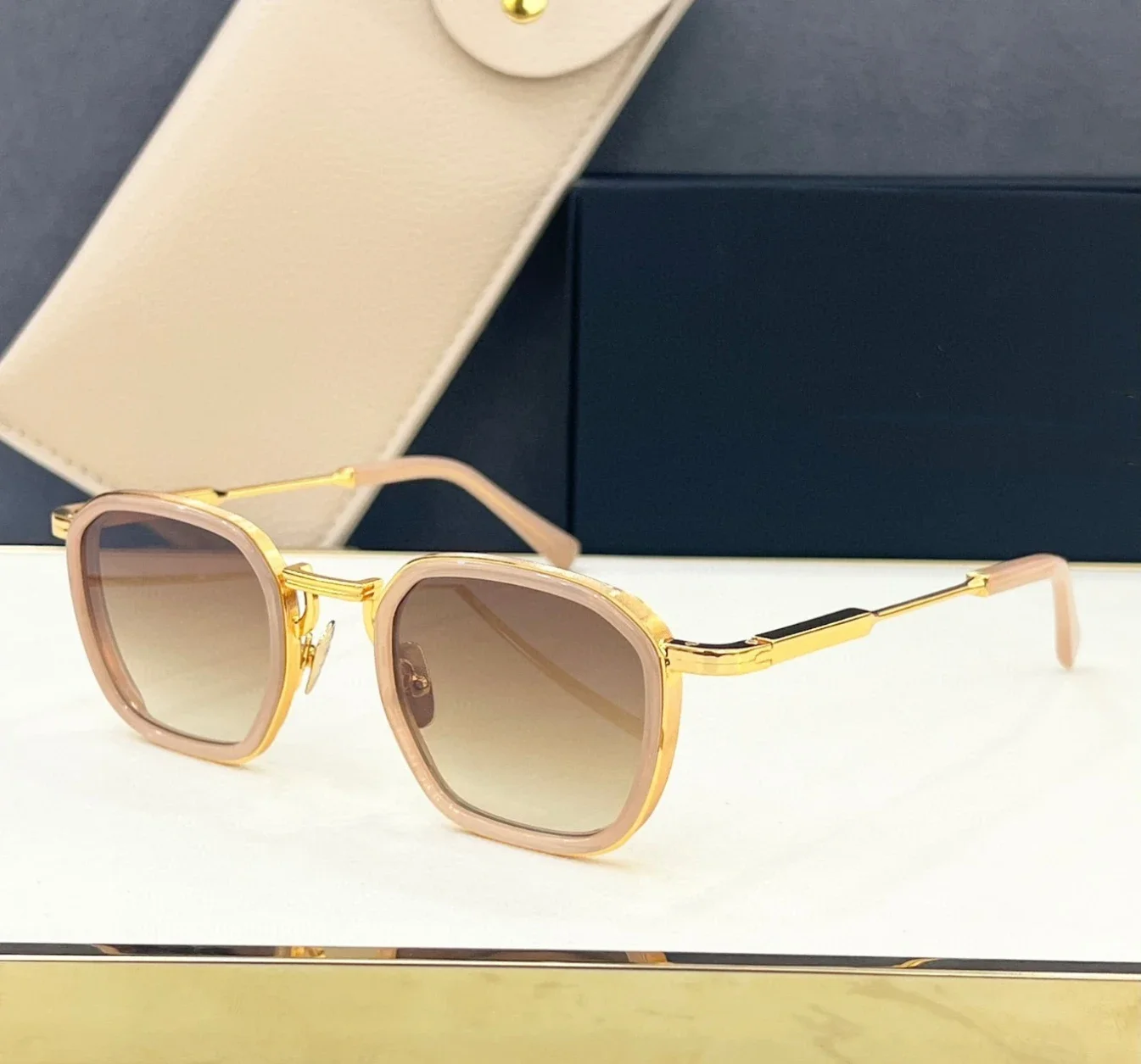 

Original Designer Box European and American Fashion Sunglasses Stars with The Same JOH Niche Trendy Brand New Metal Sunglasses