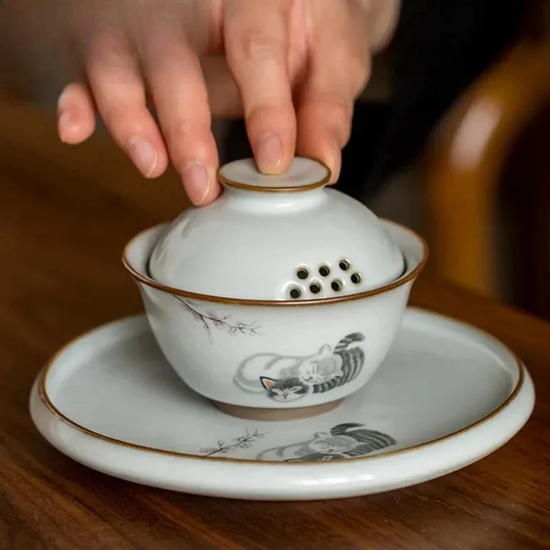 

Retro Ru Kiln Ceramic Gaiwan Cute Cat Pattern Filter Teacup Travel Portable Tea Bowl Chinese Handmade Home Tea Set 100ml