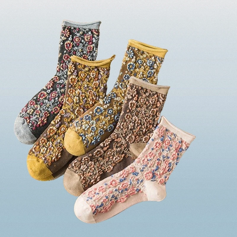 5/10 Pairs New Fashion Ethnic Style Floral Middle Tube Casual Socks Personality Three-dimensional Relief Retro Ladies Long Socks