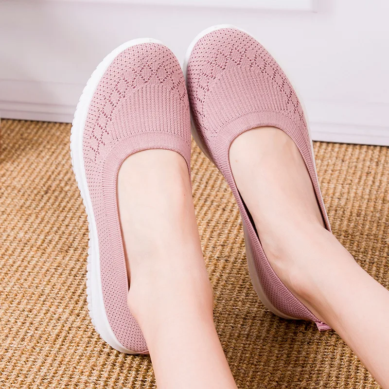 69Women Casual Shoes Light Sneakers Breathable Mesh Summer knitted Vulcanized Shoes Outdoor Slip-On Sock Shoes Plus Size Tennis