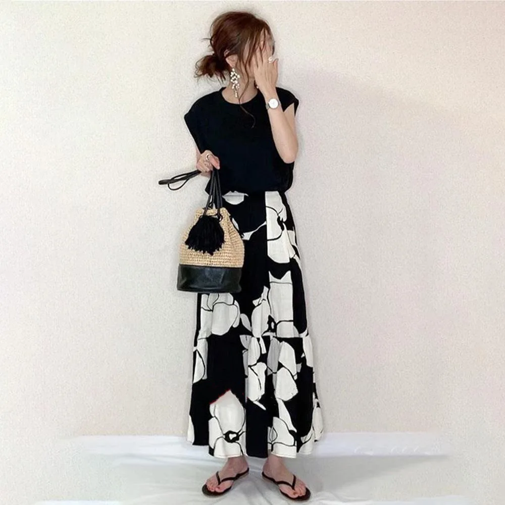 

Summer South Korean Dongdaemun New Letter Printed Short Sleeved T-shirt Set+half Skirt Two-piece Set