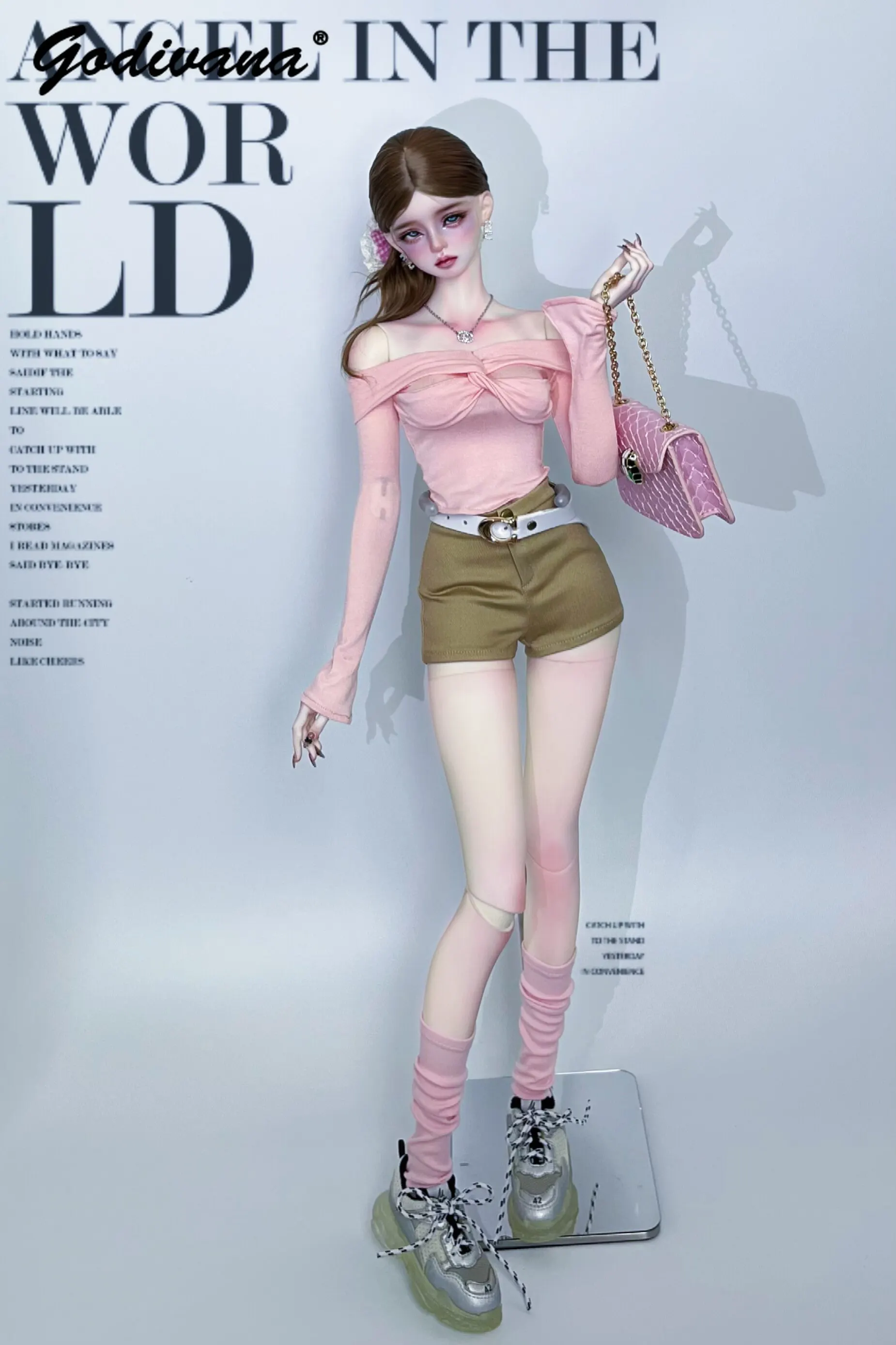 1/3 BJD Doll Modern Style Clothes Y2K Fashion Off‑Shoulder Flare Sleeve Top and Slim Shorts for 1/3 Female BJD Doll Daily Wear