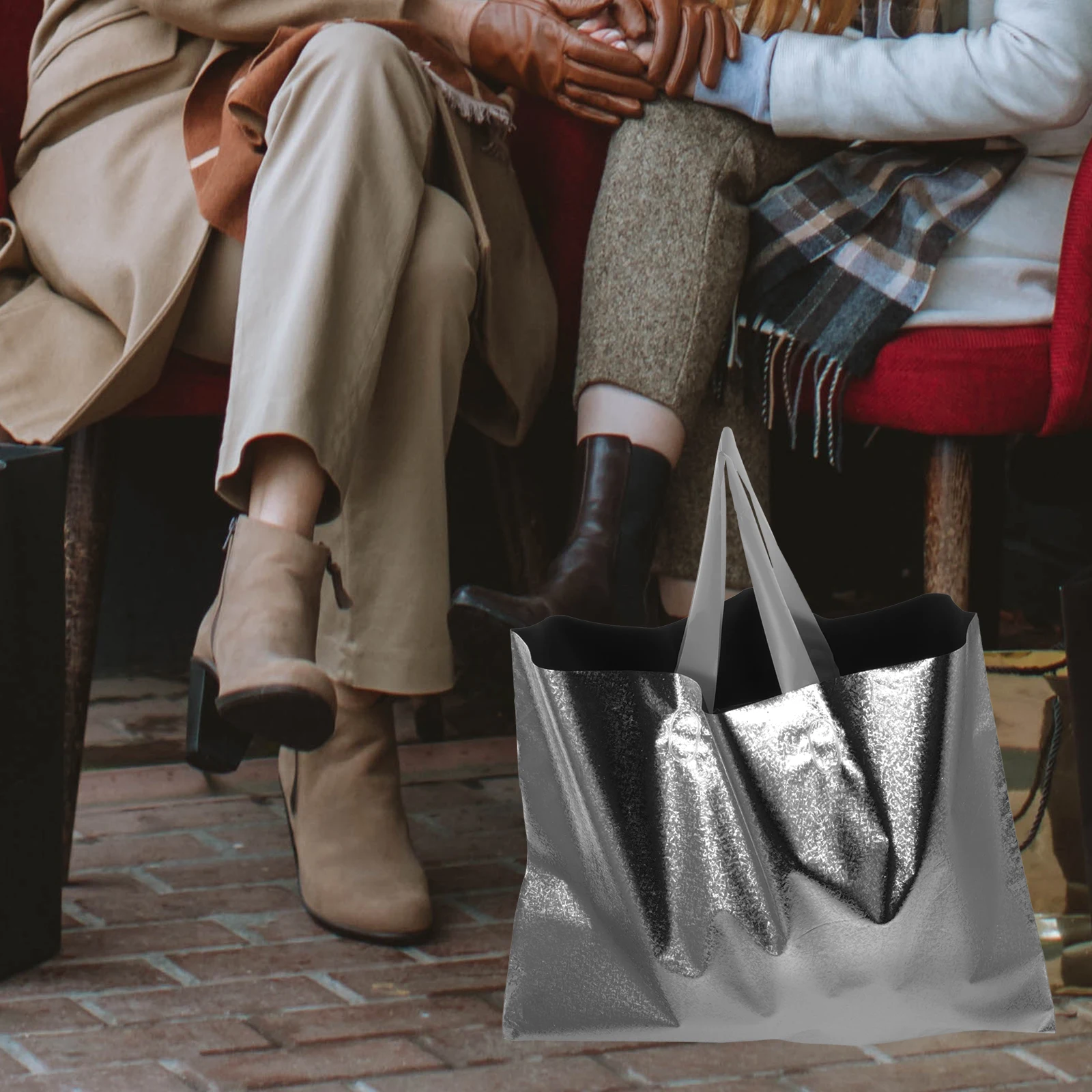 

50pcs Flashy Texture Gift Large Capacity Foldable Shopping Tote Durable Present Packaging For Wedding Birthday Party Favor Bags