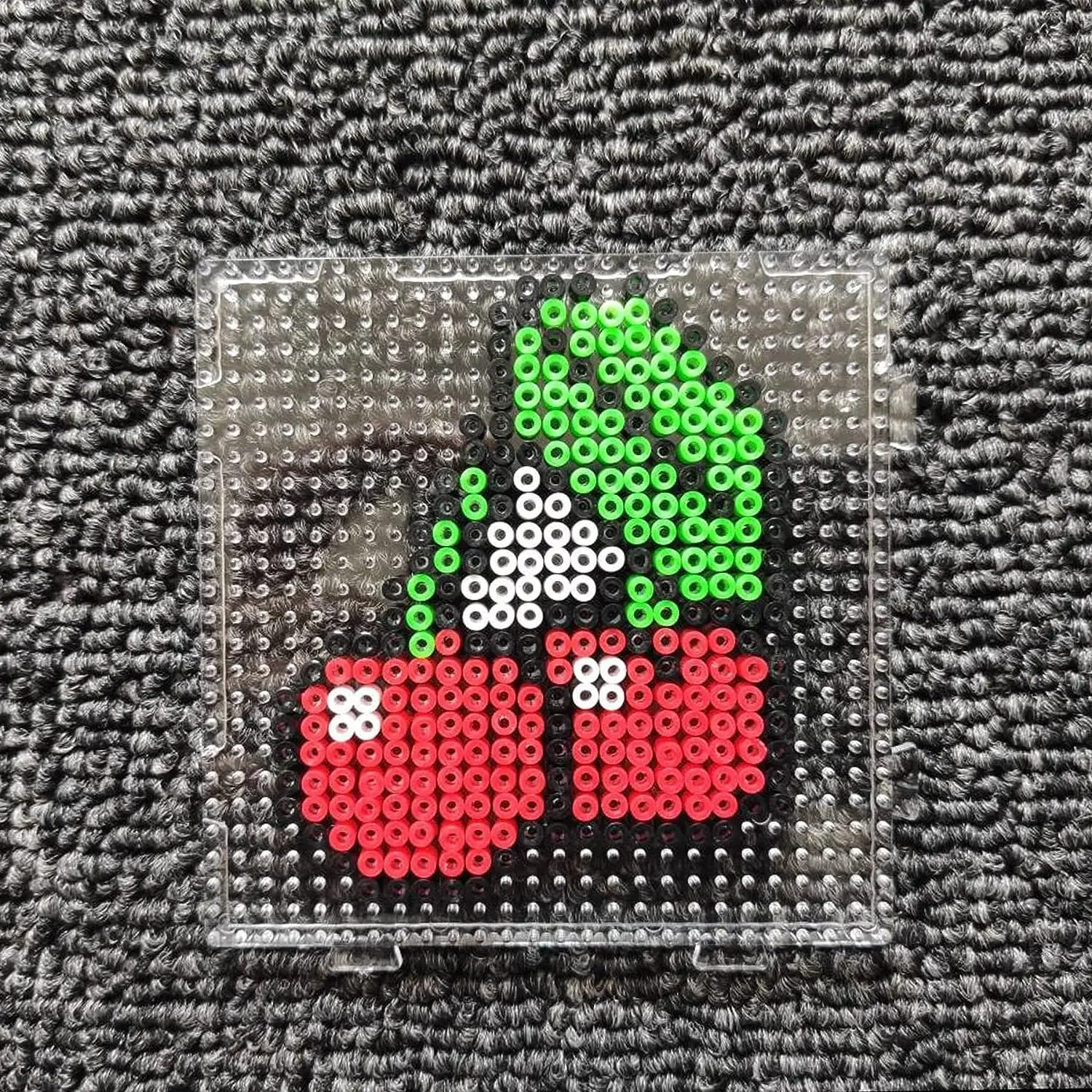 Kit de cuentas de fusibles, 900 Uds., 10 colores, 5mm, mini kit de cuentas de fusibles, juego de manualidades de cuentas de hierro, incluye y pinzas para artes de clase de colores