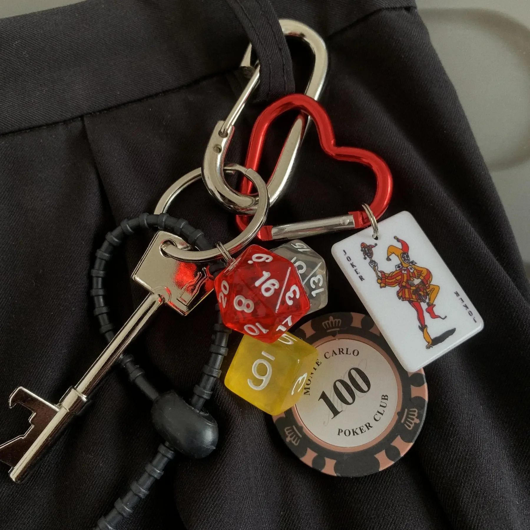 

Оригинальный брелок Ins Niche Cleanfit, модные кожаные подвесные аксессуары в форме сердца, очки, пружинный брелок с веревкой, сумка для девочек, кулон