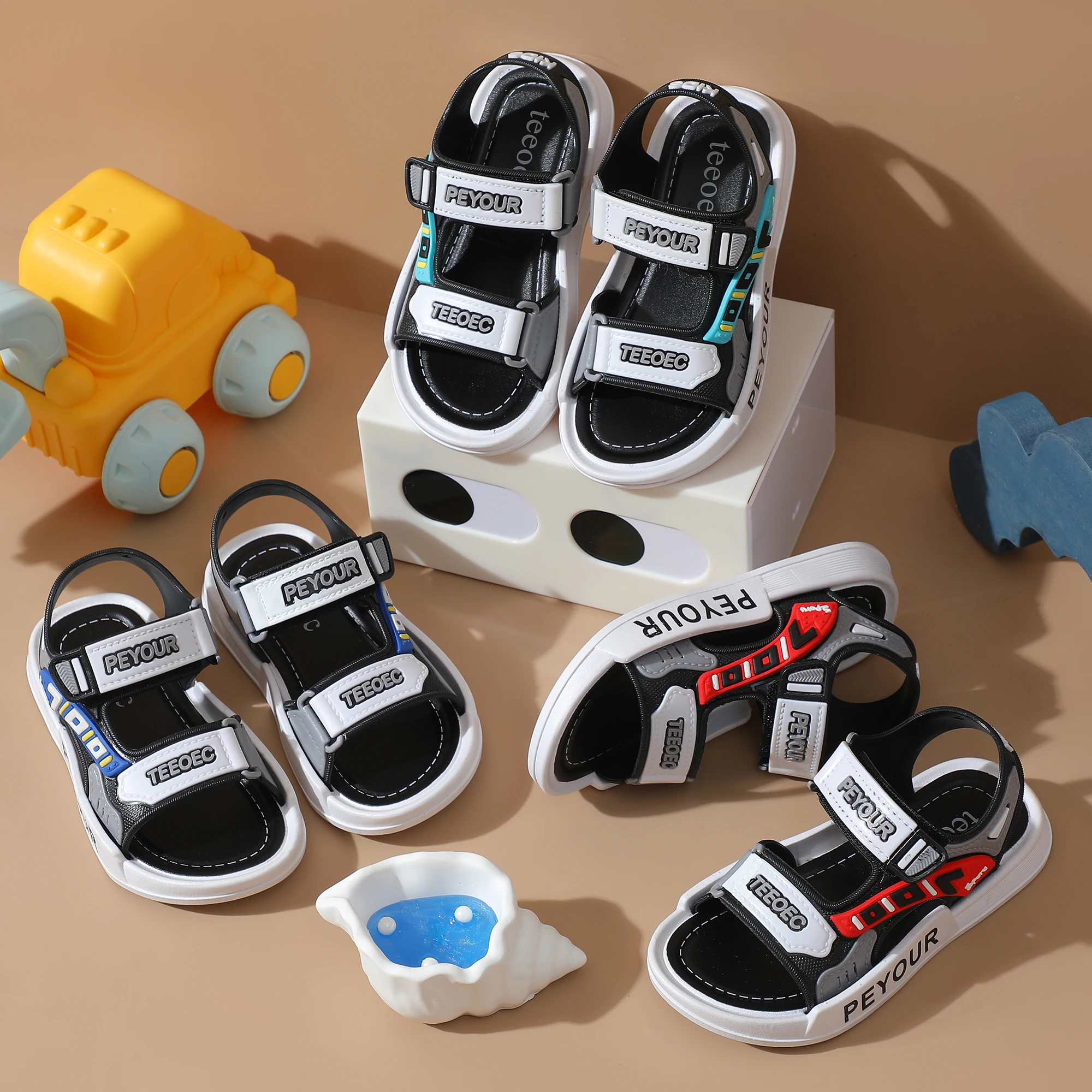 

2025Boys Girls Trendy Hook And Loop Sandals, Wear-resistant Non-Slip Comfy Beach Shoes, Summer