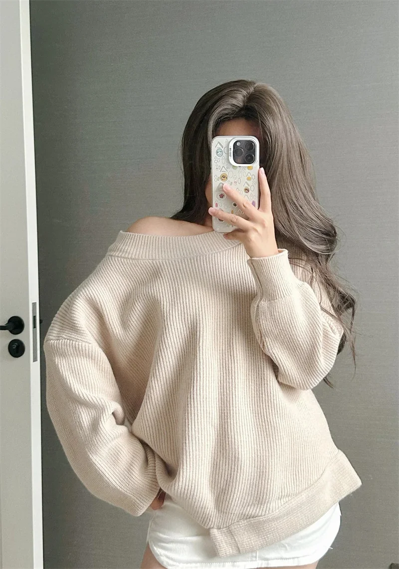 2025 Top da donna autunno nuovo stile kaki manica lunga orlo irregolare pullover in maglia allentata sexy e alla moda