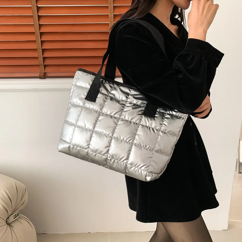 Moda inverno grande capacidade bolsa de ombro para as mulheres à prova dwaterproof água macio para baixo algodão bolsas senhoras sacola com alças