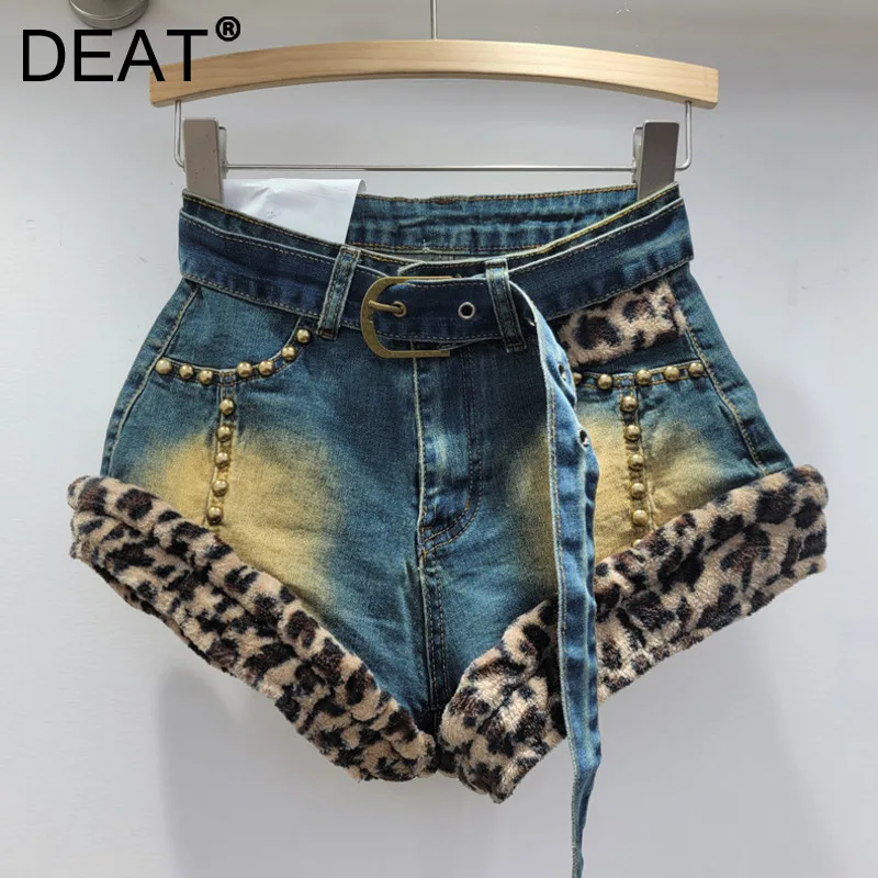 DEAT 2024 Autumn Fashion New Items Women's Plush Patchwork Leopard Print Edge Rivet Denim Shorts Versatile Short Pants 11A01549