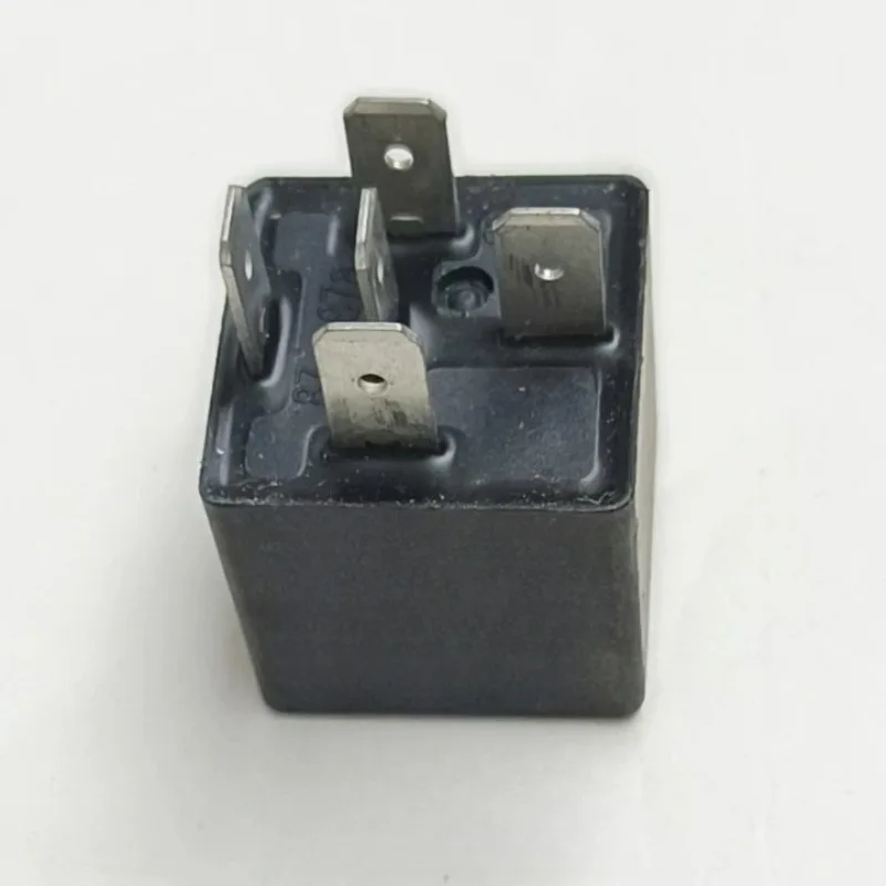 

For Changan Star for Wuling Sunshine Rongguang Hongguang for Dongfeng Sokon Air Conditioning Oil Pump Fan Relay 12V