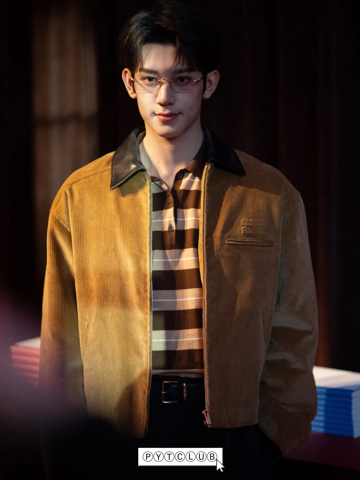 

Retro Sle Corduroy Jaet with Leather Collar for Men And Women Warm Faionable Ci Sle Cotton Padded Coat ort Length