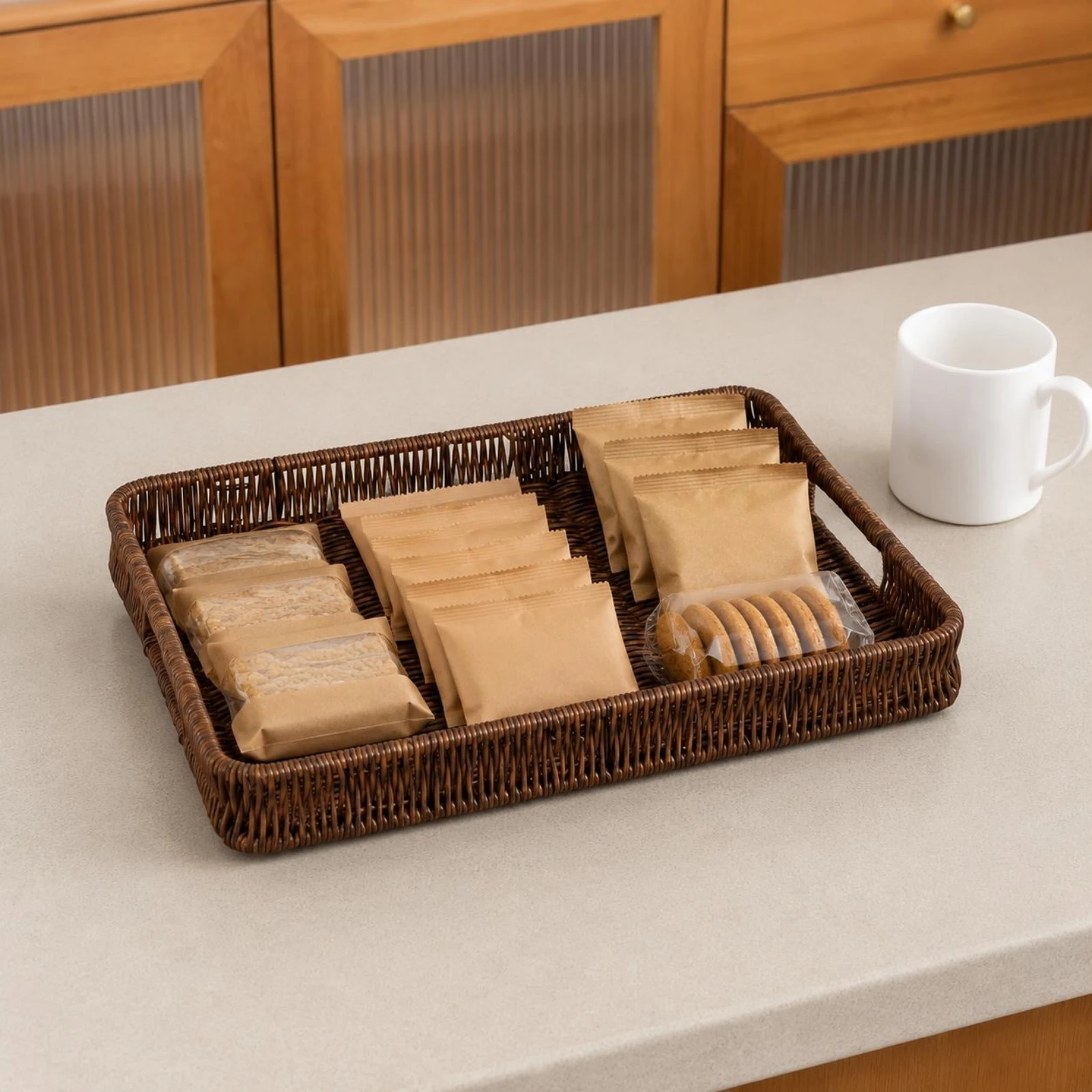 Woven Plastic Tray Iron Frame Rattan-Style Tray Rectangular Storage Basket Multi-Purpose Long-Lasting