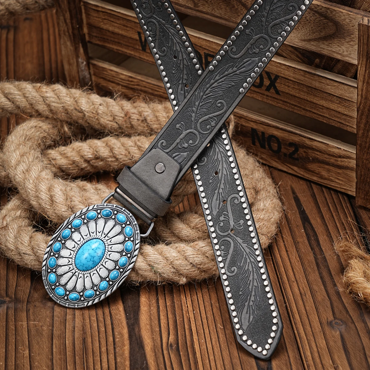 Herren & Damen Western Cowboy PU-Leder Gürtel - Vintage Pferdegürtel mit floral graviertem Schnallenverschluss für Jeans – Detail 4
