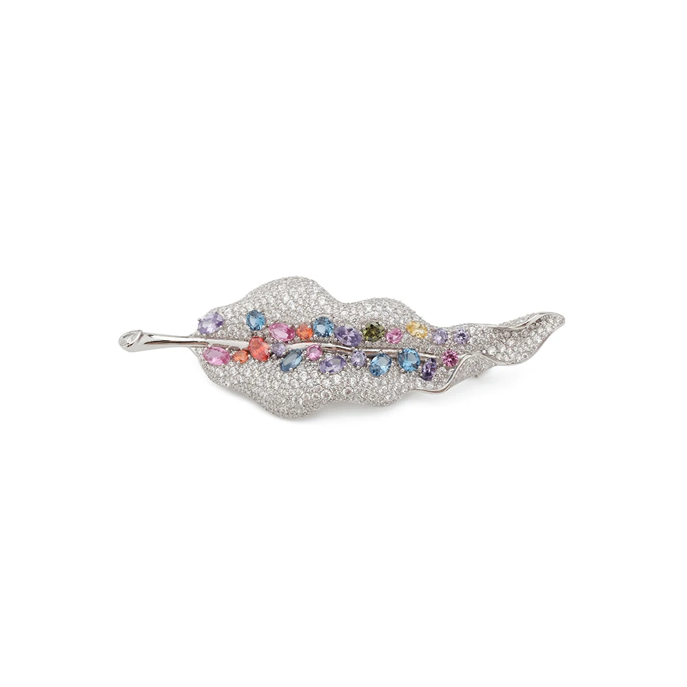 Amorita high-end micro inlaid technology Color treasure series zircon leaf brooch.