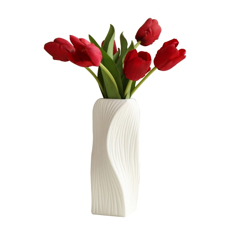 Modern Style Lines Twist White Ceramic Vase Flower Arranger Hotel Living Room Decoration Simple Abnormity