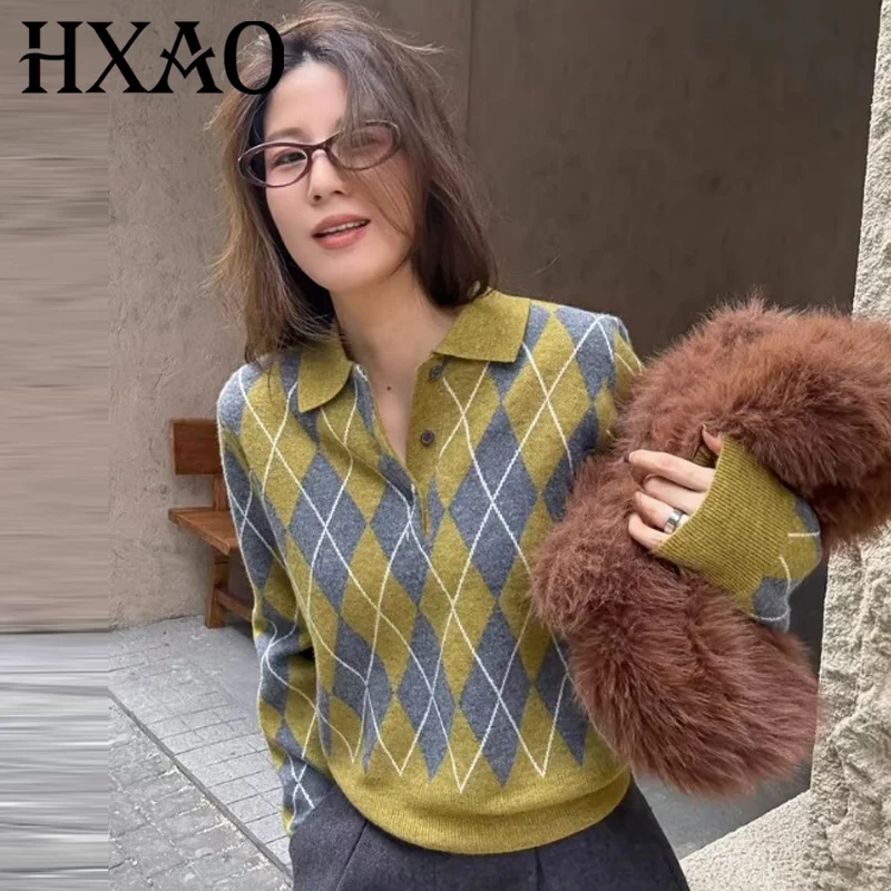 

HXAO Women's Cropped Knit Sweater Ladies Fashion Argyle Button Light Pullovers Chic Long Sleeve Tops Elegant Cozy Polo Knitwears