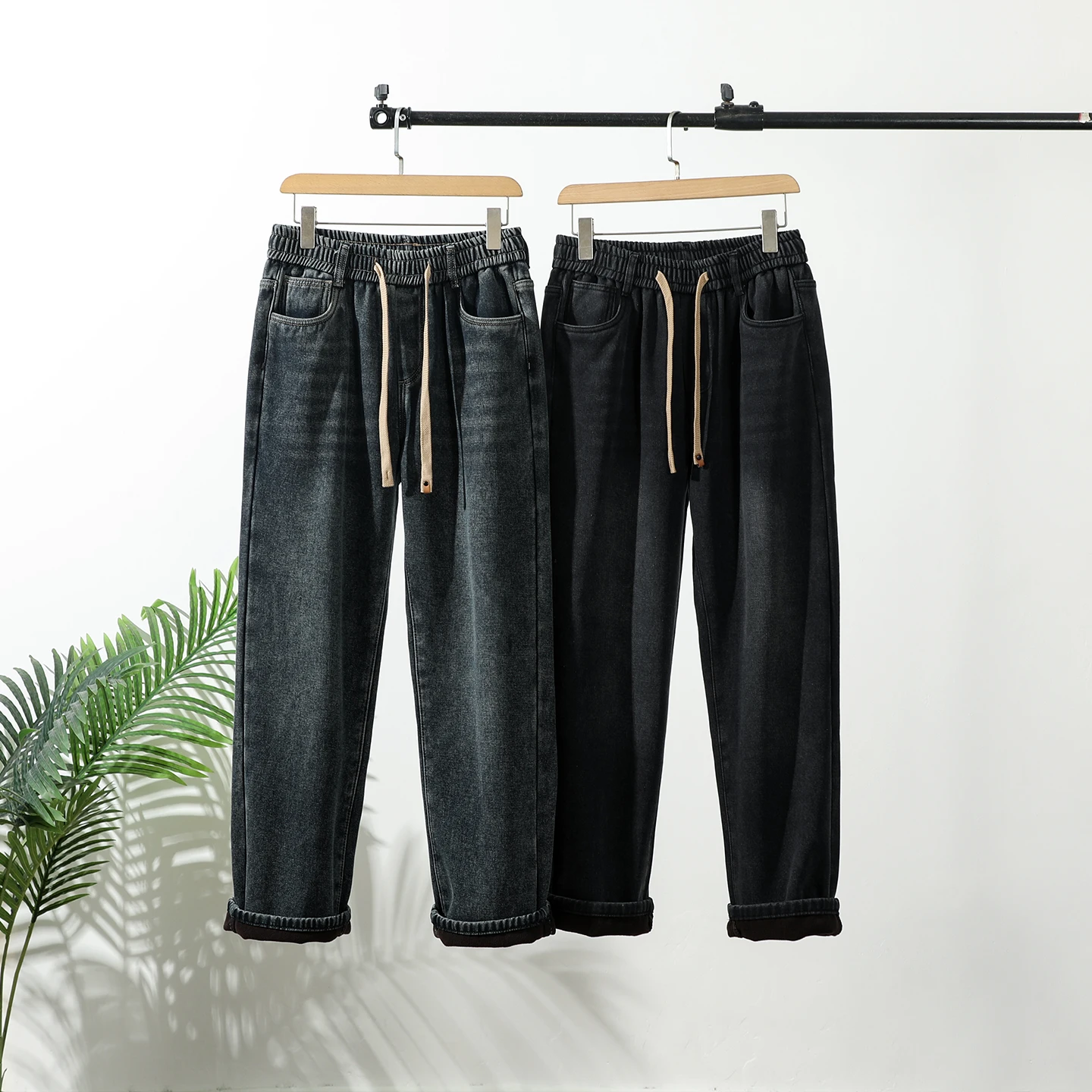 

Теплые мужские джинсы с флисовой подкладкой и эластичным поясом, модные, в городском стиле, прямого кроя, из полиэстера, хлопка и переработанных волокон