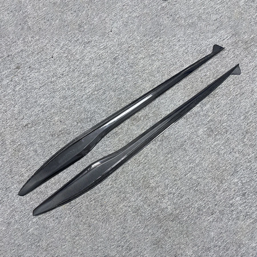 Boczny spojler z suchego włókn – Car Accessories Lipa recenzja i cena