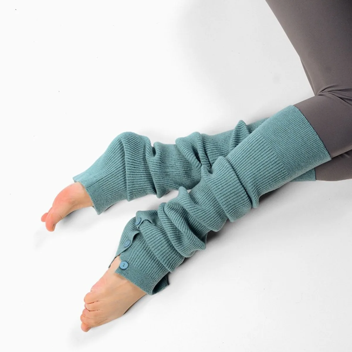 Women's Extra Long Knee High Yoga Socks - Thermal Leg Warmers Non-Slip Grip Sports Booties for Pilates Dance Winter Warmth​