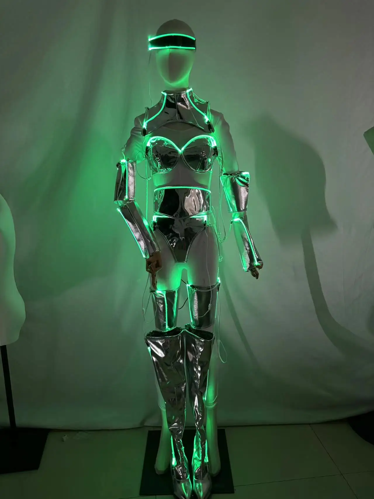 بدلة رقص من الألياف للسيدات، فتاة فضية رائعة، ألوان فاخرة، مبهرة بإضاءة LED، زي المسرح #6